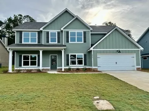 1073 Sawyer Dr, Opelika, AL 36801