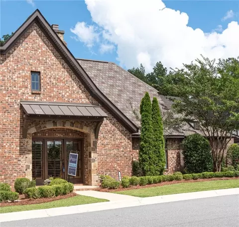 1794 Covington Rdg #104, Auburn, AL 36830