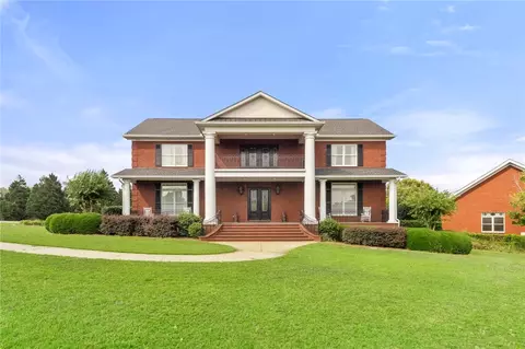 1957 Kirkland Dr, Auburn, AL 36832