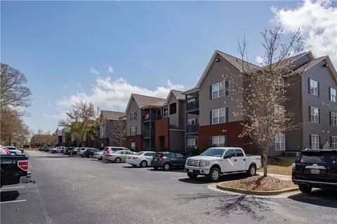 1114 S College St #10304, Auburn, AL 36831