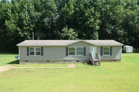 103 Duke Ct, La Fayette, AL 36862