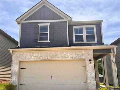 2791 Stokes Dr, Opelika, AL 36804