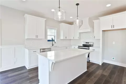 1204 Woodland Cir, Opelika, AL 36801