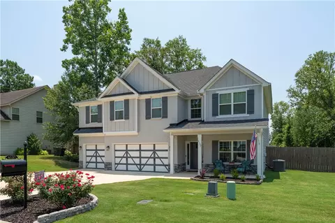 4137 Mara Vista Dr, Auburn, AL 36832