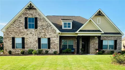 764 Owens Way, Opelika, AL 36804