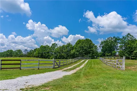 141 Lee Road 360, Valley, AL 36854 photo 18