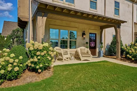2300 Pam Cir, Auburn, AL 36830