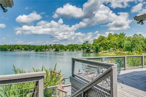290 Holley Cir, Eclectic, AL 36024