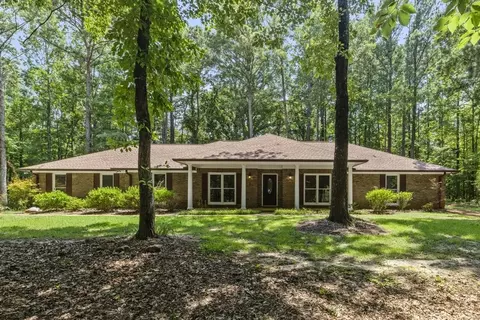 1030 Lee Road 372, Valley, AL 36854