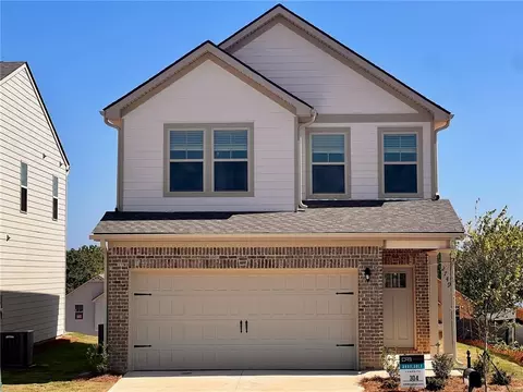 2749 Stokes Dr, Opelika, AL 36804