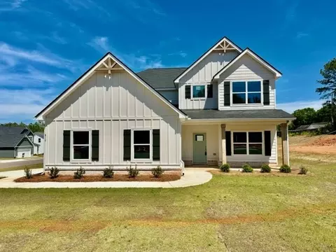 819 Mcdonald Dr, Opelika, AL 36801