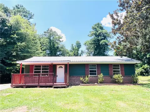 4 Lee Road 684, Opelika, AL 36804