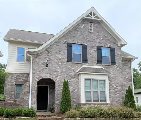 1715 Creekside Ln, Auburn, AL 36830