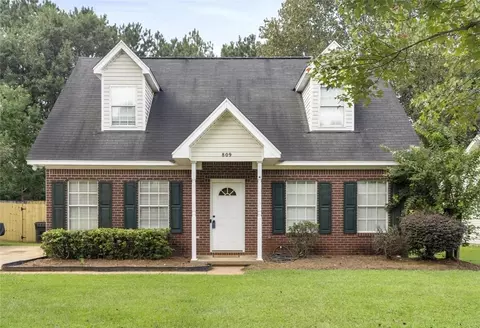 809 Greenwood Dr, Auburn, AL 36832