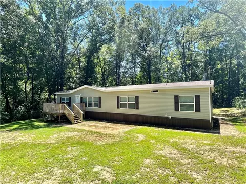 2203 N Center St, Tuskegee, AL 36088