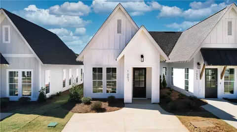1217 Hidden Den Trl, Opelika, AL 36801