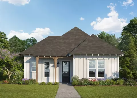 772 Village Dr, Opelika, AL 36801