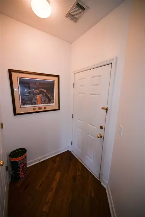 118 N Donahue Dr #302, Auburn, AL 36832