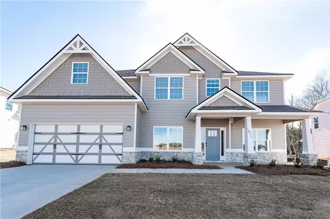 1811 Solamere Ct, Auburn, AL 36832