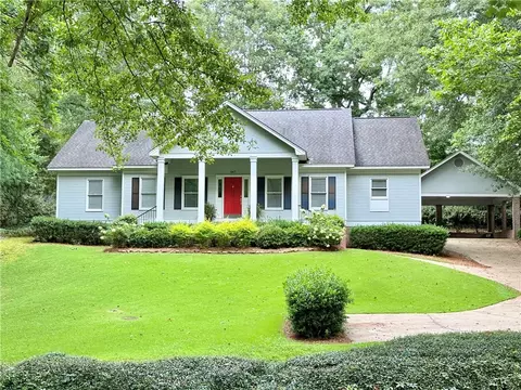 647 Burke Pl, Auburn, AL 36830