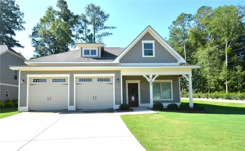 1009 Renfro Ave, Opelika, AL 36801