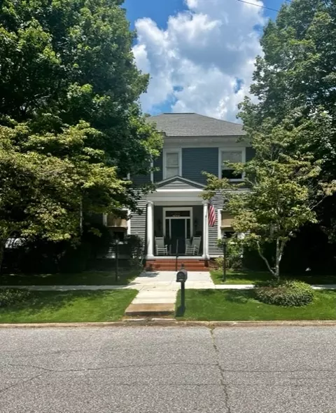 401 N 8th St, Opelika, AL 36801