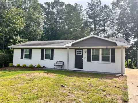801 Veterans Pkwy, Opelika, AL 36801