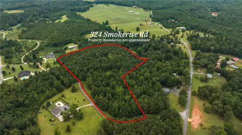 324 Smokerise Rd, Dadeville, AL 36853