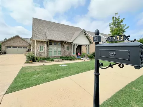 2733 Spring Lakes Xing, Opelika, AL 36801