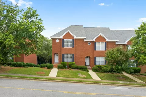 1245 N Dean Rd, Auburn, AL 36830