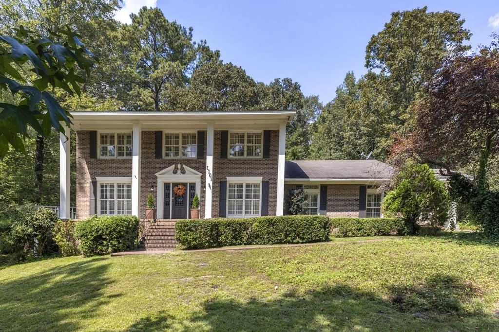 1101 Noble Rd  
