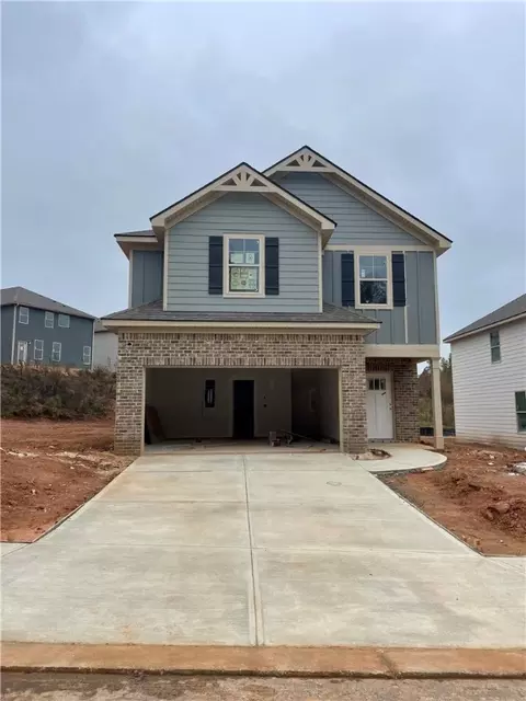830 Lismore Dr, Opelika, AL 36804