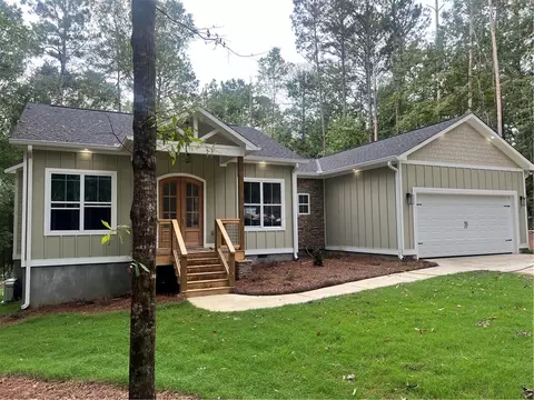 46 Greensbrook Ln, Dadeville, AL 36853