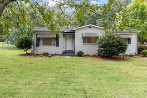404 N 3rd St, Opelika, AL 36801