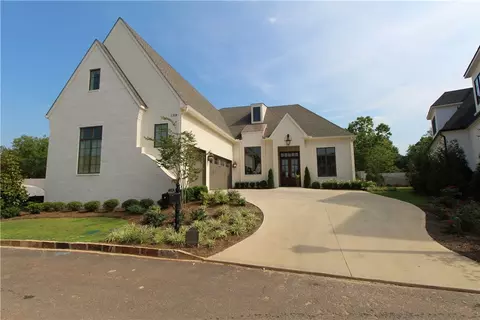 1320 Magnolia Club Ct, Auburn, AL 36830