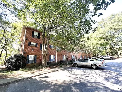 158 E University Dr #G207, Auburn, AL 36832