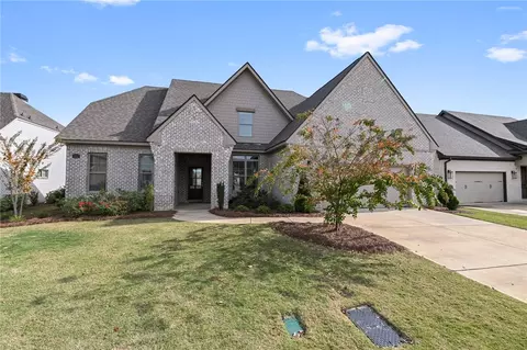 162 Vineyard Ct, Auburn, AL 36830