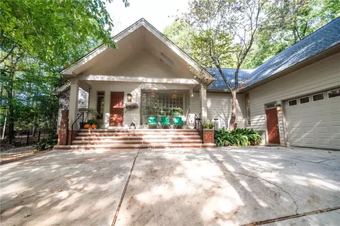 684 Highland Rd, Auburn, AL 36830