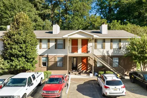 449 N Donahue Dr #B12, Auburn, AL 36830