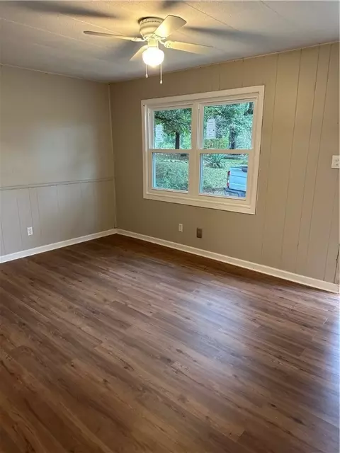 124 Denna Dr, Valley, AL 36854 photo 3