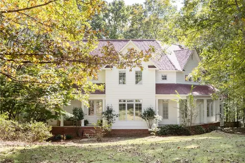 641 Moores Mill Dr, Auburn, AL 36830
