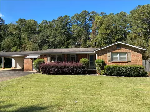 2707 16th Ave, Valley, AL 36854