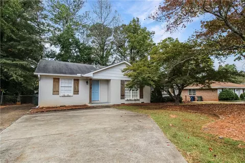 1315 N College St, Auburn, AL 36830