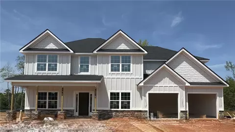 198 Denali Ln, Auburn, AL 36832