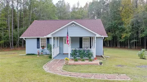 10085 Veterans Memorial Pkwy, Lanett, AL 36863