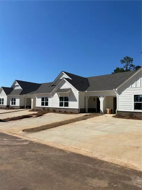351 Morris Ave #C3, Opelika, AL 36801