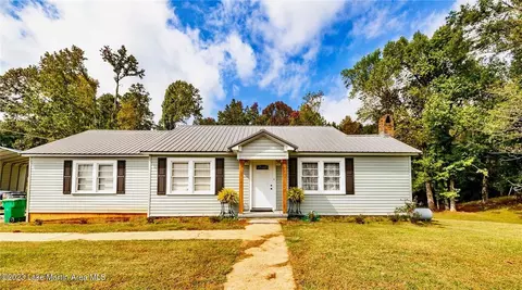 1335 Gibson Rd, Dadeville, AL 36853