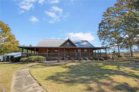 204 Lee Road 825, Opelika, AL 36804