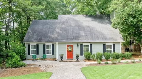 3709 Flintwood Ln, Opelika, AL 36804