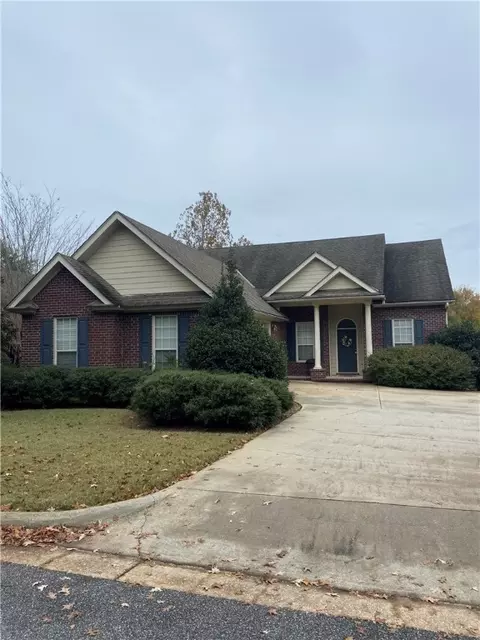 788 Stanton Dr, Auburn, AL 36830